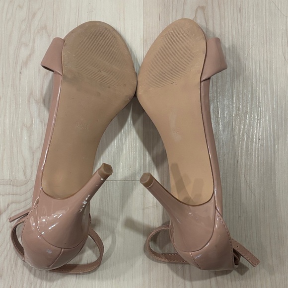 Steve Madden Nude Heeled Sandals Size 6.5M - Picture 5 of 12